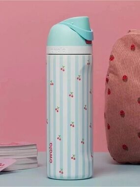 NEW Owala Birthday Bash PILLOW FIGHT Cherry’s 32oz FreeSip Water Bottle